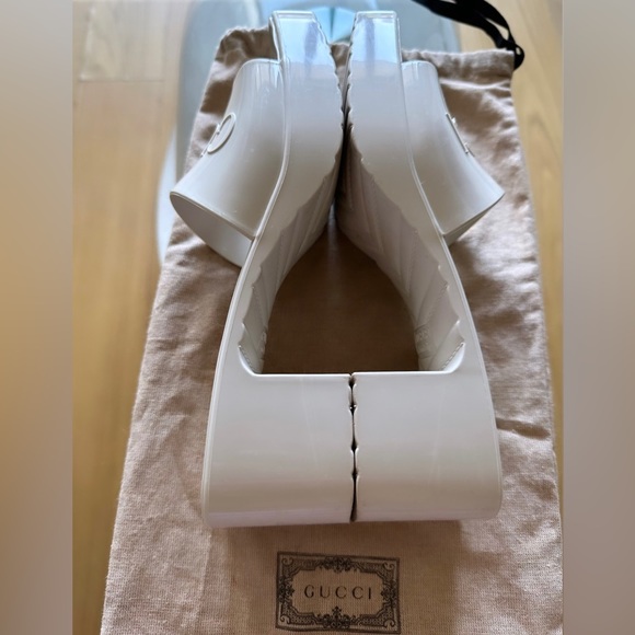Gucci Pink Women Gucci rubber platform sandals
